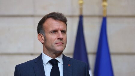 Guerre en Ukraine : Emmanuel Macron condamne les "frappes russes" et dénonce "la détermination de la Russie à prolonger la guerre"
