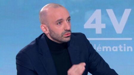 Ukraine: déploiement de forces UE non combattantes dans des points stratégiques, Haddad explique Guerre en Ukraine : "Le déploiement de forces européennes, non combattantes, se fera dans des points stratégiques", explique Benjamin Haddad, ministre délégué chargé de l'Europe