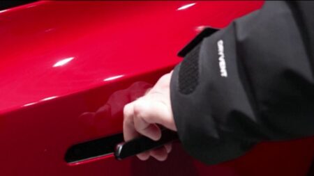 Automobile : fin des poignées de portes affleurantes ?