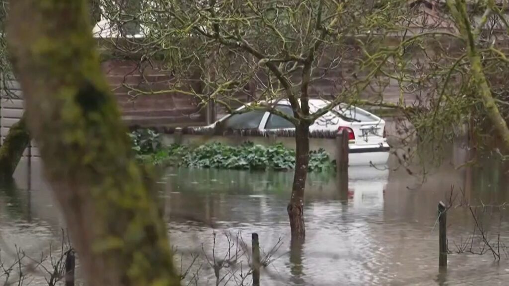 Inondations Lot-et-Garonne : des centaines de voitures sous les eaux Inondations dans le Lot-et-Garonne : des centaines de voitures sous les eaux