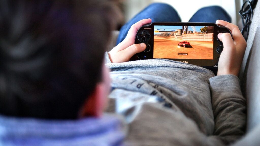 Jeu vidéo ne rend pas violent, répond le syndicat des éditeurs de logiciels de loisirs à Macron "Le jeu vidéo ne rend pas violent", répond le syndicat des éditeurs de logiciels de loisirs à Emmanuel Macron