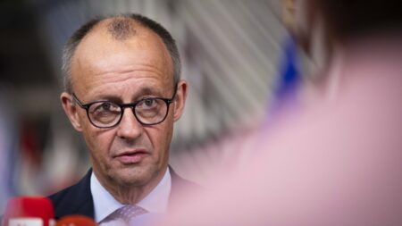 Le chancelier allemand retarde une fois de plus le projet d’avion de combat européen, déjà au bord de l’abîme
          D'une petite phrase, Friedrich Merz a presque enterré le projet d'avion de combat européen SCAF, déjà mis en difficulté par des dissensions entre industriels. Ce nouveau pas vers l'enlisement illustre la crise franco-allemande du moment.