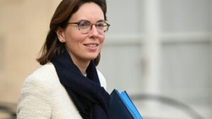 Nomination confirmée d’Amélie de Montchalin à la Cour des comptes; pas de conflits d’intérêts La nomination d'Amélie de Montchalin à la tête de la Cour des comptes confirmée, la porte-parole du gouvernement n'y voit "pas de conflits d'intérêts"