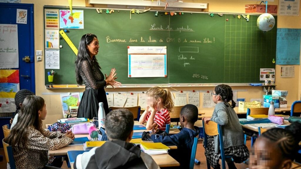 :
    Vrai ou faux



  



  




      

  

  
    Les vacances d'été font-elles perdre "un mois" de connaissances aux élèves ?
          Le ministre de l'Éducation Édouard Geffray estime que la durée idéale des vacances d'été serait de "quatre à six semaines" pour que les élèves perdent moins de connaissances.