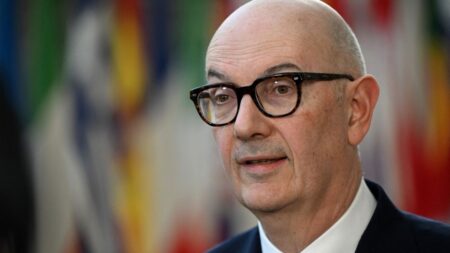 Conflit au Moyen-Orient : 108 jours de stocks stratégiques de pétrole, affirme le ministre Guerre au Moyen-Orient : la France dispose de "108 jours" de stocks stratégiques de pétrole, assure le ministre de l'Economie