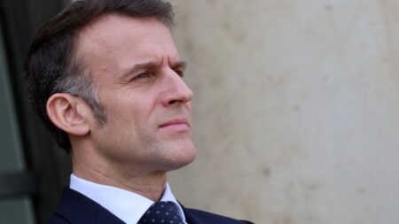 Frappes au Moyen-Orient : la France "n'a été ni prévenue ni impliquée", déclare Emmanuel Macron