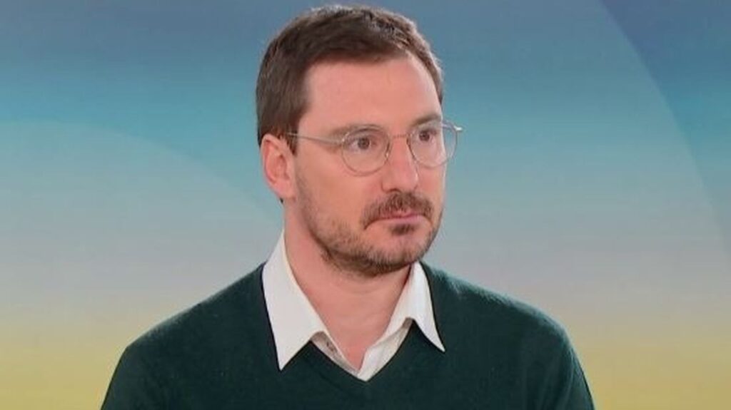 Gouvernement Lecornu : "C’est en gros un attelage qui reste, depuis le départ, assez branque‑ballant", analyse Aurélien Devernoix, journaliste politique à RFI