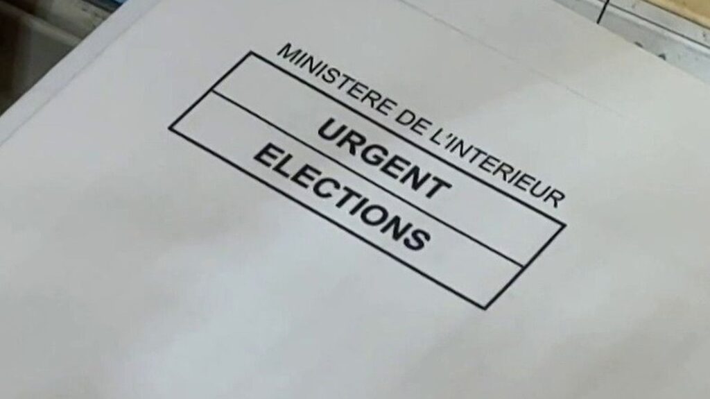 Municipales 2026 : les facteurs du Nord sur le pied de guerre, 3 millions de professions de foi à glisser dans les boîtes aux lettres des Hauts-de-France