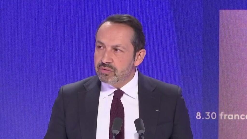 Prix des carburants : le RN accuse l’État de profiter de la hausse Prix des carburants : "L'État profite de cette hausse, l'État s'en met plein les poches", accuse le RN Sébastien Chenu