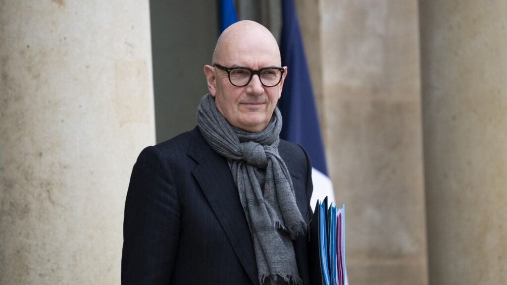 Guerre au Moyen-Orient : le ministre de l'Economie va recevoir les distributeurs jeudi à Bercy pour échanger sur le prix des carburants