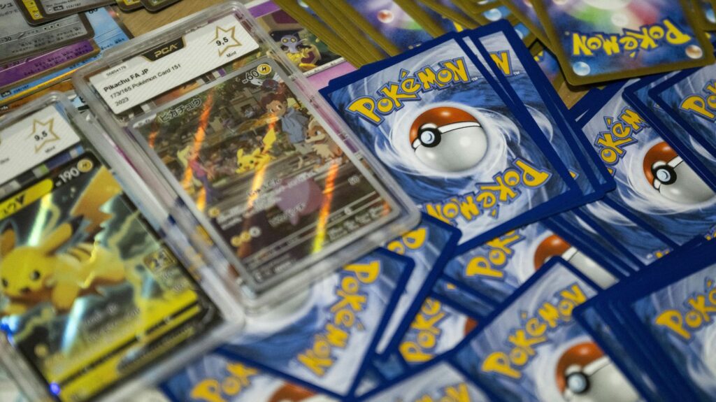 :
    le dernier publié



  



  




      

  

  
    
    Escalade au Proche-Orient, Bercy s'attaque aux Pokémons et les Labubu au cinéma : ça dit quoi ce 19 mars ?

          Ce jeudi 19 mars, de nouveaux tirs et attaques de raffineries dans plusieurs pays au Proche-Orient, Donald Trump lâché par tous, le fisc français se penche sur la revente des cartes Pokémon dont les prix explosent et puis c'est le retour des petites poupées moches et mignonnes : les Labubu bientôt sur grand écran.
    
    

      
              
          Diffusé le 19/03
                      
            



  

  
  
    
        1min