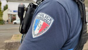 Saint-Denis : polémique autour de la police municipale, le RN propose d’accueillir ces agents Saint-Denis : face à la polémique autour de la police municipale, le RN propose d'accueillir ces agents dans ses municipalités