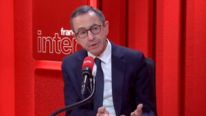 Alliance avec le RN pour 2027 : "Jamais on ne l'a fait, pourquoi on le ferait demain ?", interroge le président des Républicains, Bruno Retailleau