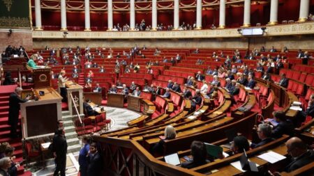 Assemblée nationale : le Premier ministre et les groupes parlementaires du socle commun conviennent d'une méthode pour éviter les incidents