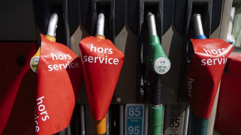 La CGT d'une filiale de TotalEnergies appelle à la grève dans 200 stations-service face à la hausse des prix des carburants