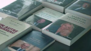 Avant Grasset, comment la maison d'édition Fayard a été mise au service de l'empire Bolloré