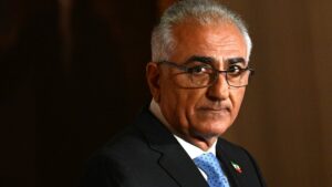 Guerre au Moyen-Orient : Reza Pahlavi, fils du dernier chah d'Iran, va rencontrer le président des LR Bruno Retailleau jeudi après-midi