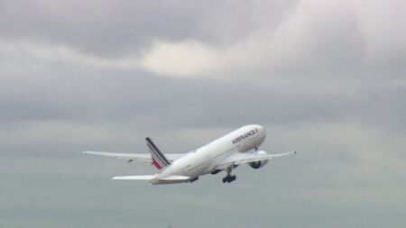 Pénurie de kérosène : des hausses de prix à prévoir sur vos billets d'avion avec la guerre au Moyen-Orient