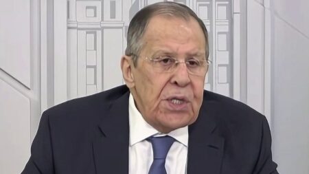 Lavrov nie les accusations de transmettre du renseignement à l’Iran "Nous ne pouvons pas accepter ces accusations qui nous sont faites de transmettre à l'Iran du renseignement", tance Sergueï Lavrov, ministre des Affaires étrangères russe