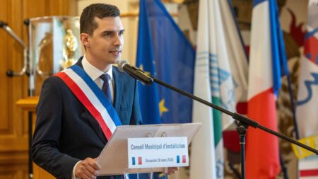 Dans le Pas-de-Calais, le nouveau maire RN de Liévin supprime la cérémonie du 1er-Mai