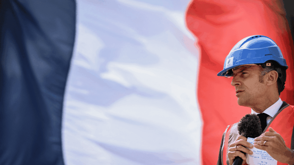 En visite sur le projet de mine de lithium dans l'Allier, Emmanuel Macron vante "les cathédrales industrielles de l'indépendance française"