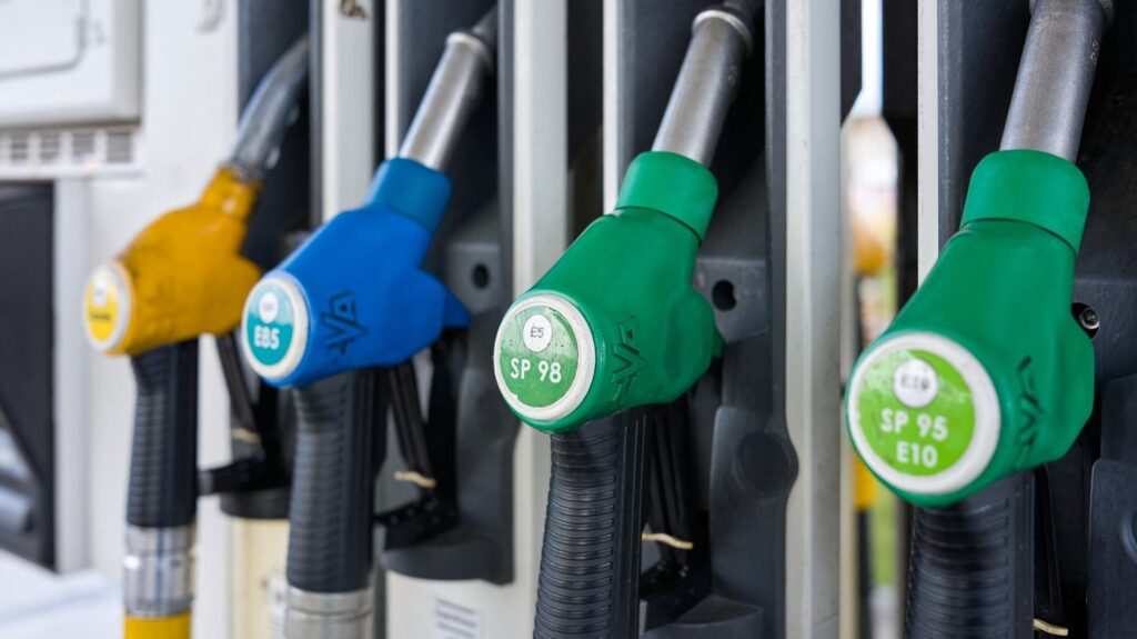Prix des carburants : Emmaüs Solidarité "lance un appel au gouvernement pour que le secteur associatif ne soit pas oublié" et "espère des aides"