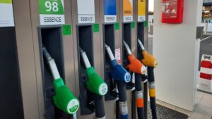 Prix des carburants : "Le gouvernement ne fait pas de propositions concrètes", déplore l'UFC-Que Choisir