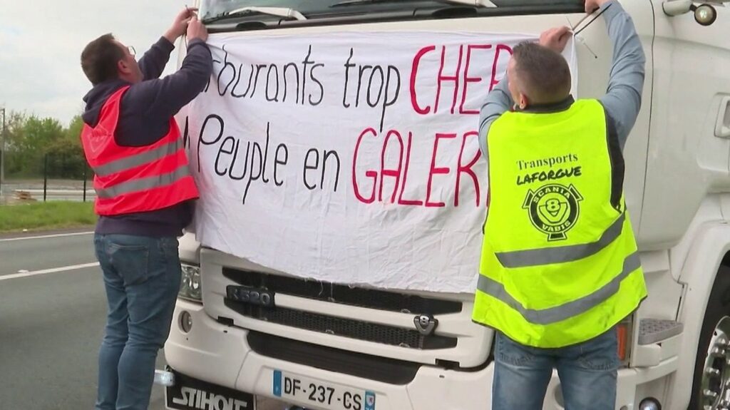 Hausse des prix des carburants : des secteurs oubliés par les aides de l'État ?