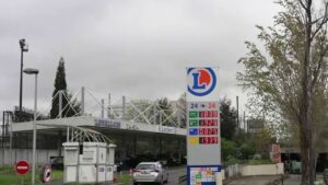 Un projet du gouvernement "injuste, inapplicable et illégal" : les distributeurs défendent leurs marges sur les prix des carburants