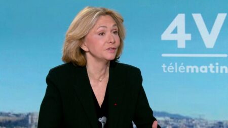 Valérie Pécresse affirme: apaisement et coopération en Île-de-France avec Emmanuel Grégoire "Je veux de l'apaisement, je veux de la coopération" avec Emmanuel Grégoire, affirme la présidente de la région Île-de-France, Valérie Pécresse