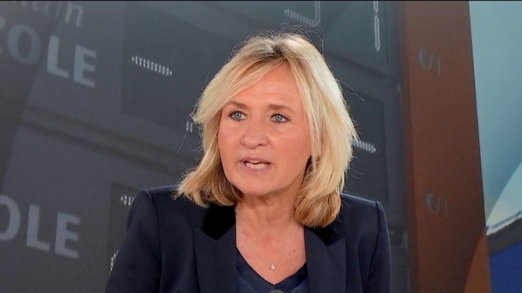 Aides carburants : "Le gouvernement est un peu en retard sur ce qui est en train de se passer", explique l'économiste Stéphanie Villers