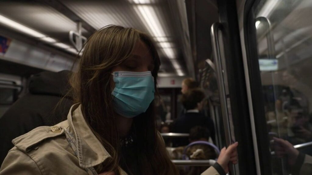 "On a subi le coronavirus, on sait ce que c'est" : les Français rassurés mais prudents face à la transparence du gouvernement sur l'hantavirus