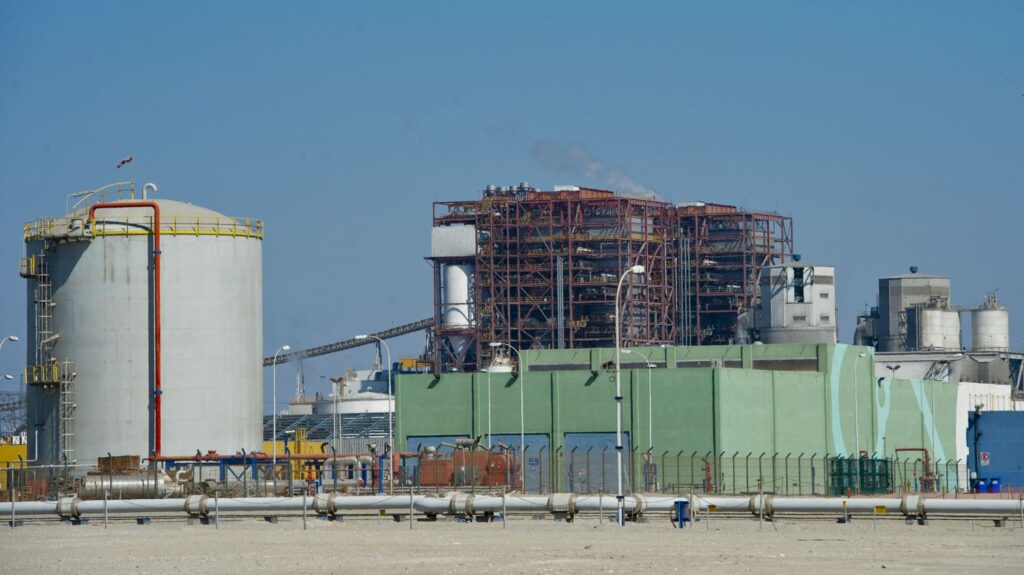 La hausse du coût de l'énergie relance la question de la production de gaz sur le sol européen
          Les ministres européens de l'énergie se retrouvent à Chypre mardi et mercredi 13 mai. Au menu : les possibilités d'extraire du gaz dans leurs pays respectifs, pour retrouver une forme de contrôle sur les prix.
