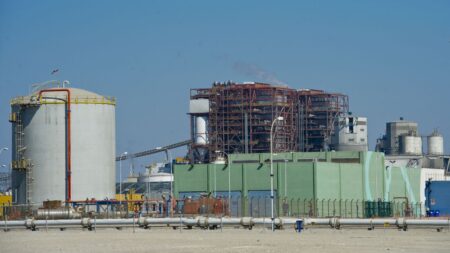 La hausse du coût de l'énergie relance la question de la production de gaz sur le sol européen
          Les ministres européens de l'énergie se retrouvent à Chypre mardi et mercredi 13 mai. Au menu : les possibilités d'extraire du gaz dans leurs pays respectifs, pour retrouver une forme de contrôle sur les prix.