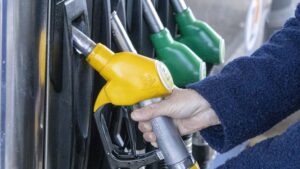 Date d'inscription, montant, personnes concernées... Les chiffres à retenir pour bénéficier de l'"indemnité carburant" pour les travailleurs "grands rouleurs"