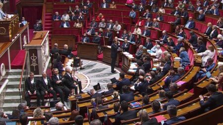 Hausse des prix des carburants : le gouvernement songe à renforcer et élargir les aides