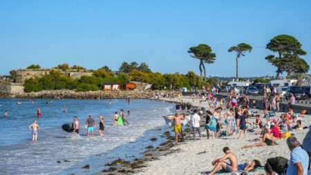 Hausse du prix des carburants, inflation... Les Français optent pour la proximité et la sécurité pour les vacances d'été