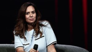"Pas candidate à l'élection présidentielle" de 2027, Sarah Knafo lance "une grande consultation des Français"
