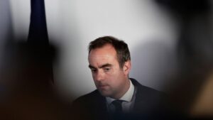 "Une occasion manquée" : Sébastien Lecornu estime que le rapport Alloncle sur l'audiovisuel public "passe à côté de l'essentiel"