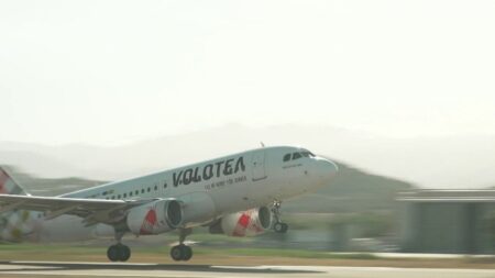Volotea facture un supplément selon le cours du baril de pétrole La compagnie Volotea fait payer un supplément selon le cours du baril de pétrole